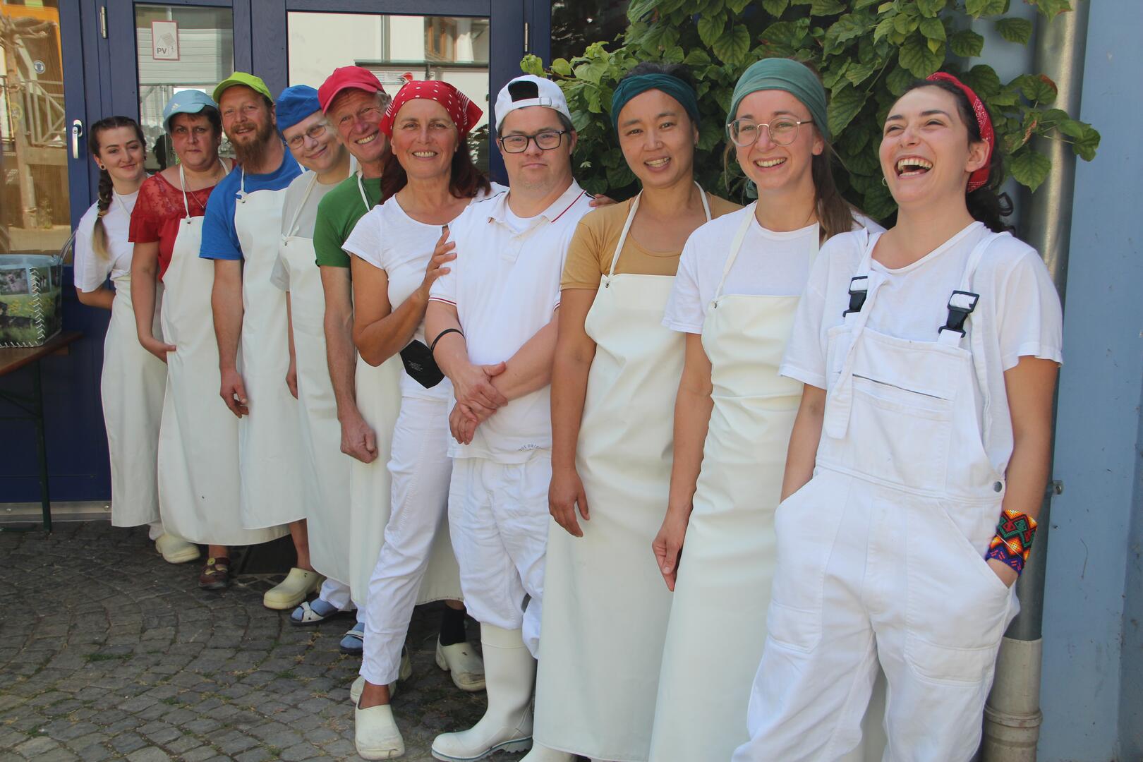 gute Laune im Käsereiteam